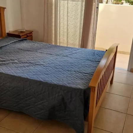 Apartment Tsambras Two Bedroom Ground Floor In Kapparis 850m From Beach Paralimni